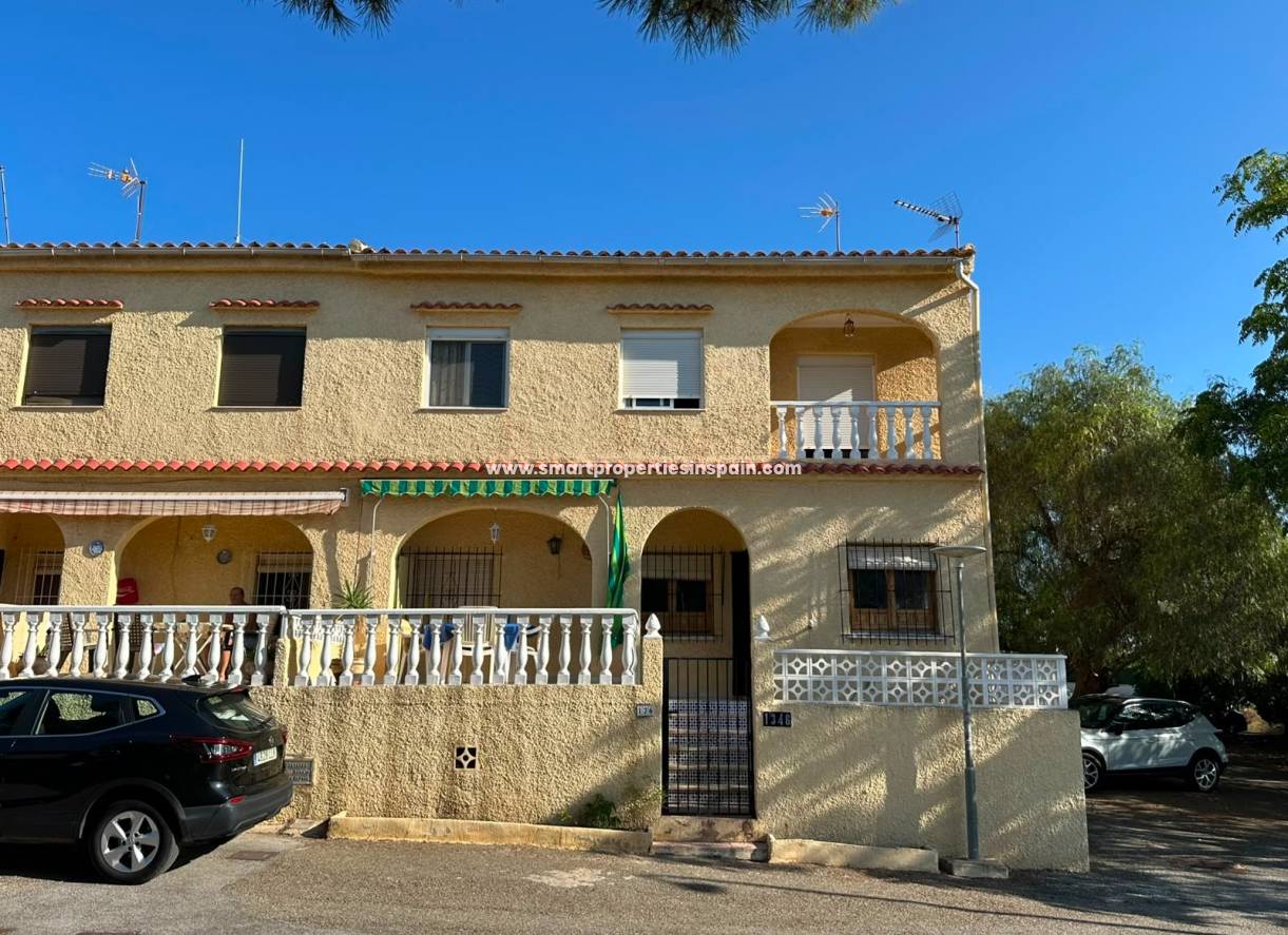 Wederverkoop - Townhouse - La Marina - Urbanización La Marina