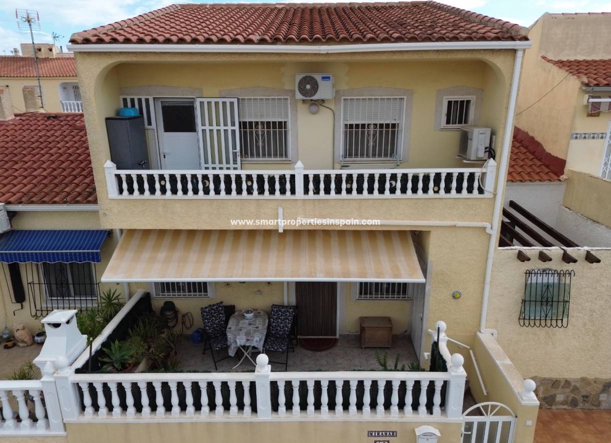 Wederverkoop - Townhouse - La Marina - Urbanización La Marina