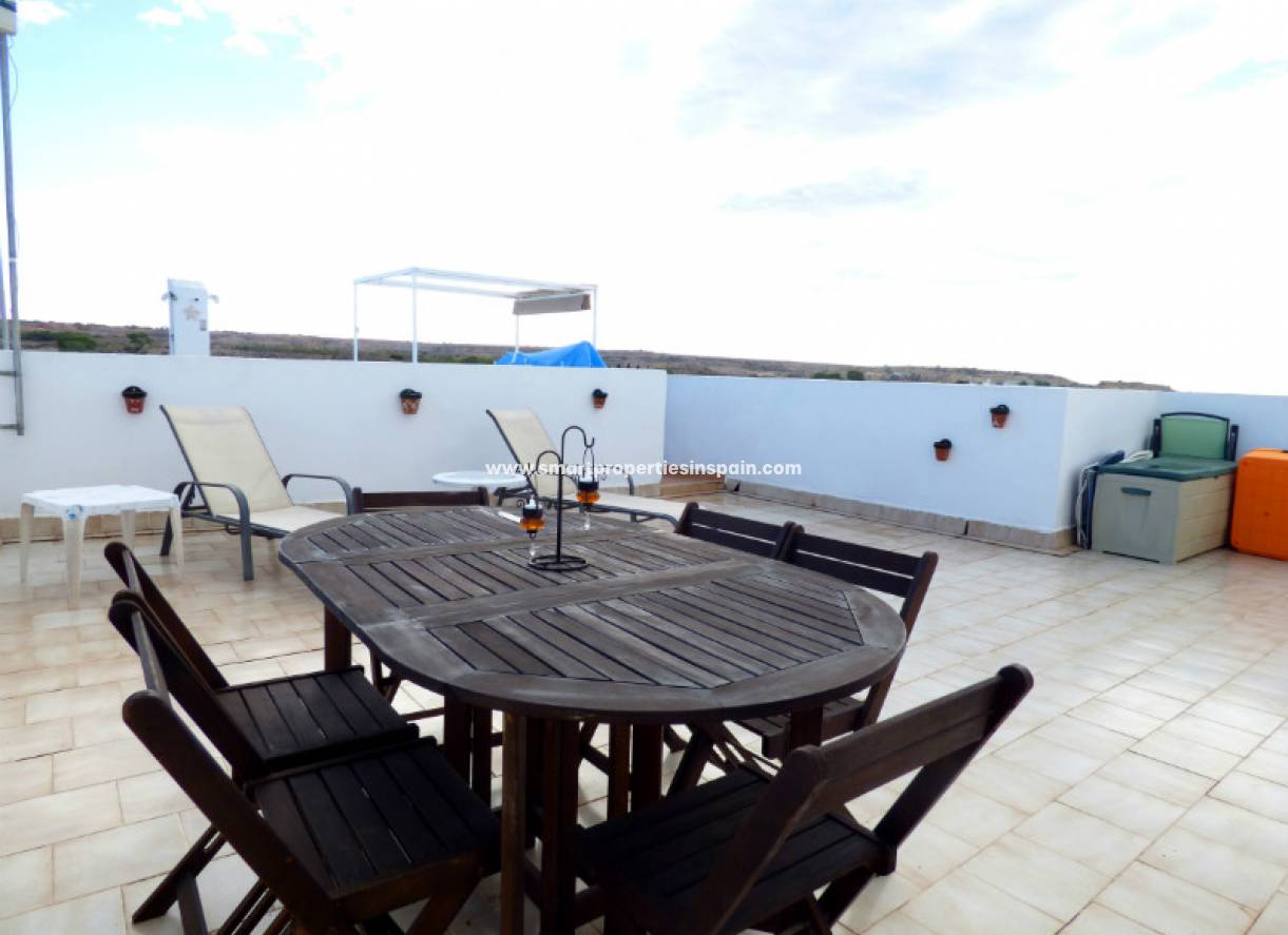 Wiederverkauf - Apartment - La Marina - Urbanización La Marina