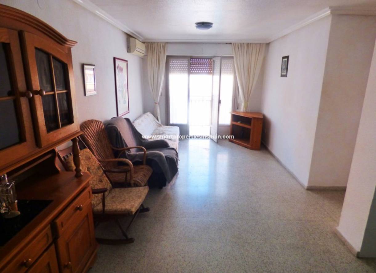 Wiederverkauf - Apartment - La Marina - Urbanización La Marina