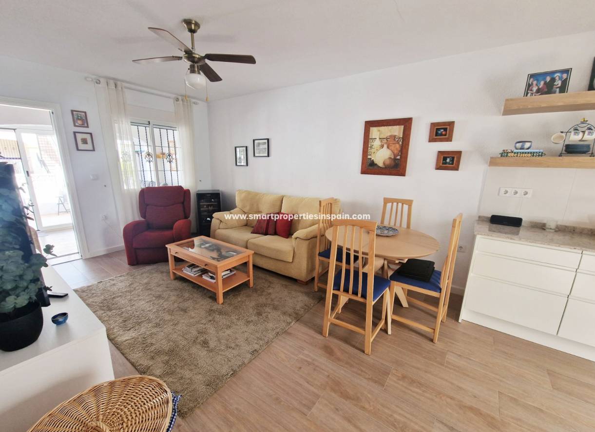 Wiederverkauf - Apartment - La Marina - Urbanización La Marina