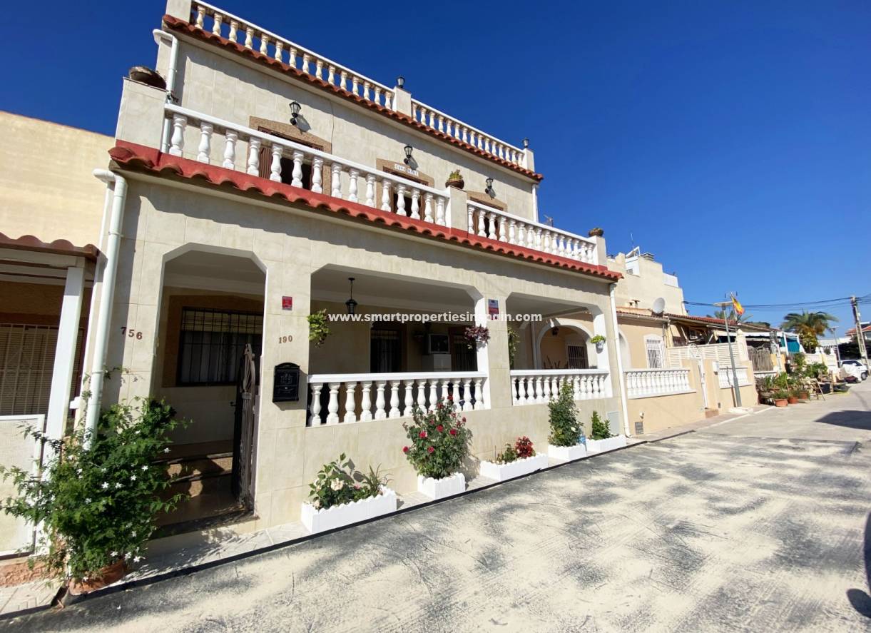Wiederverkauf - Bungalow - La Marina - Urbanización La Marina