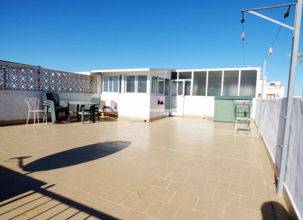 Wiederverkauf - Doppelhaushalfte - La Marina - Urbanización La Marina