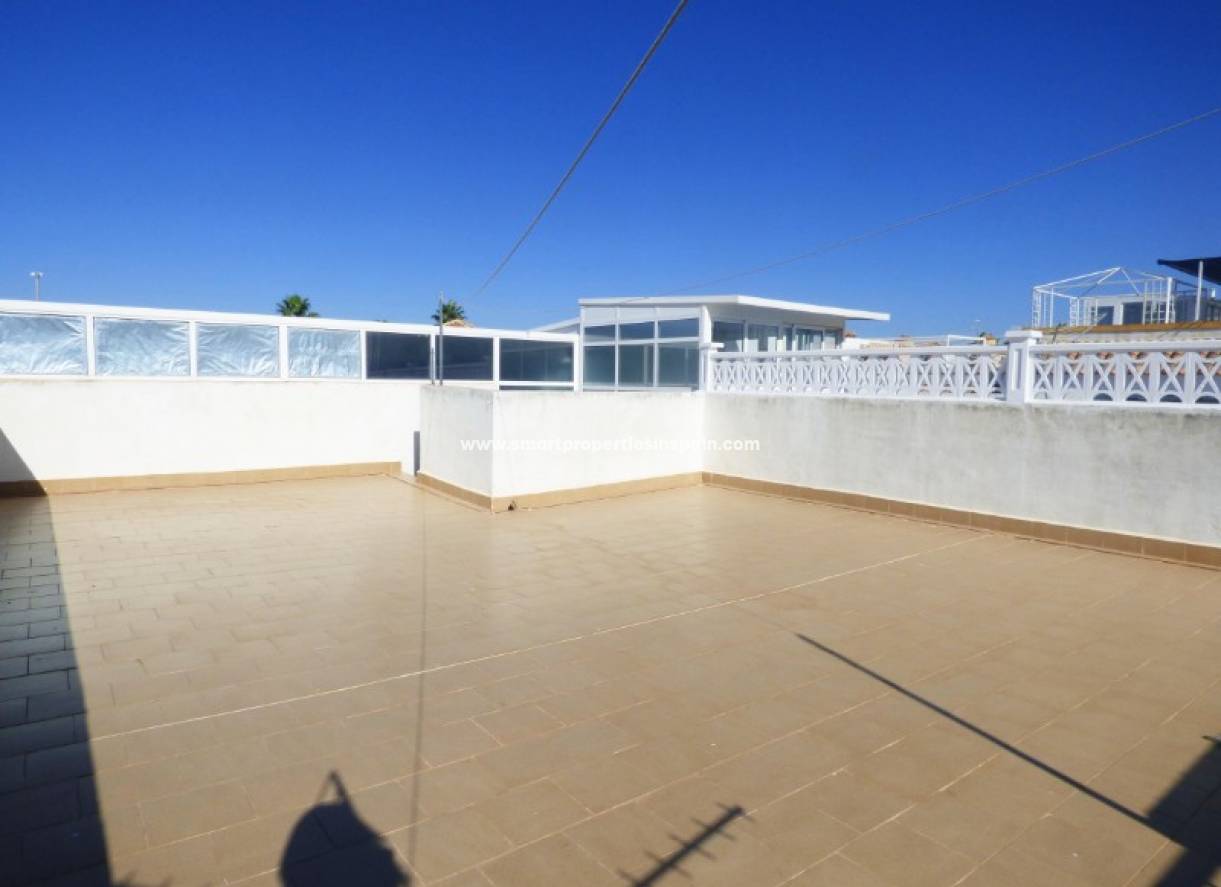 Wiederverkauf - Doppelhaushalfte - La Marina - Urbanización La Marina