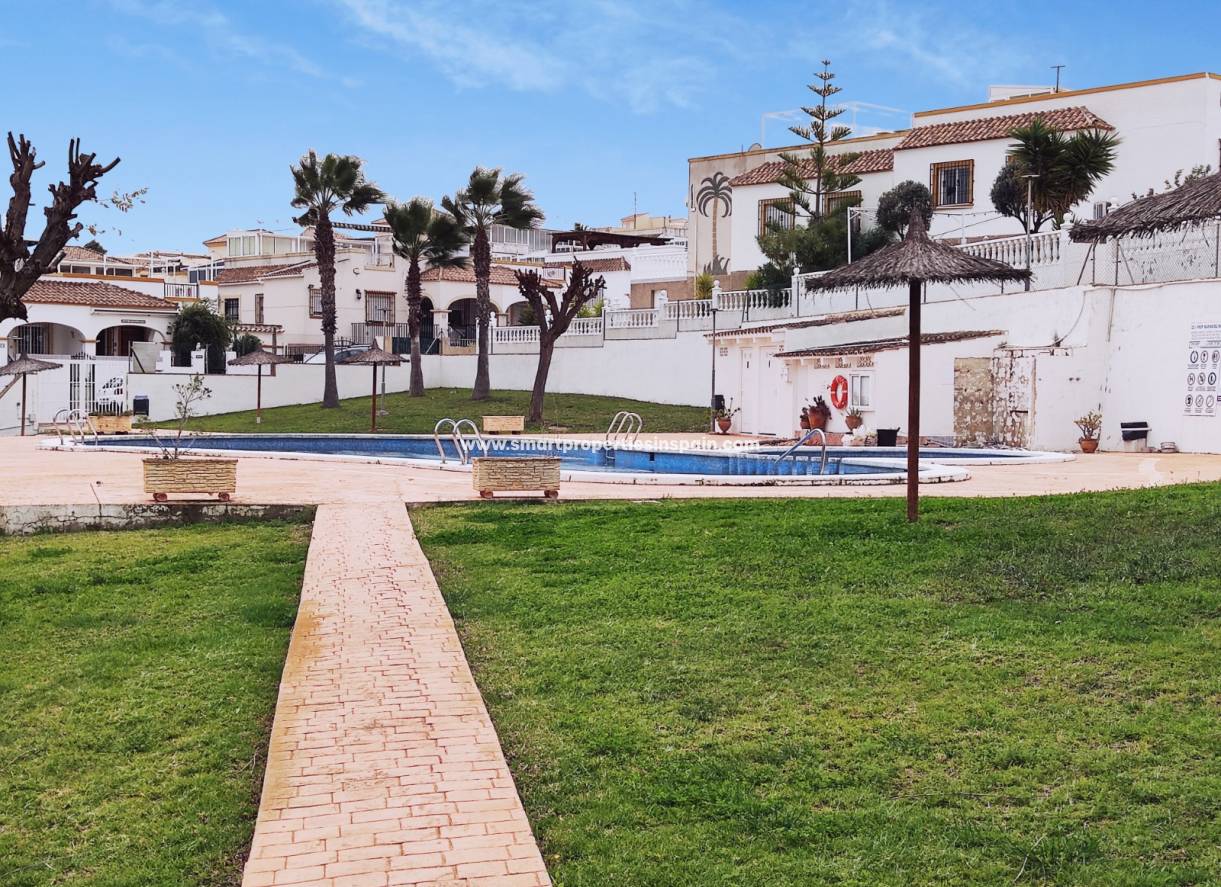 Wiederverkauf - Doppelhaushalfte - La Marina - Urbanización La Marina