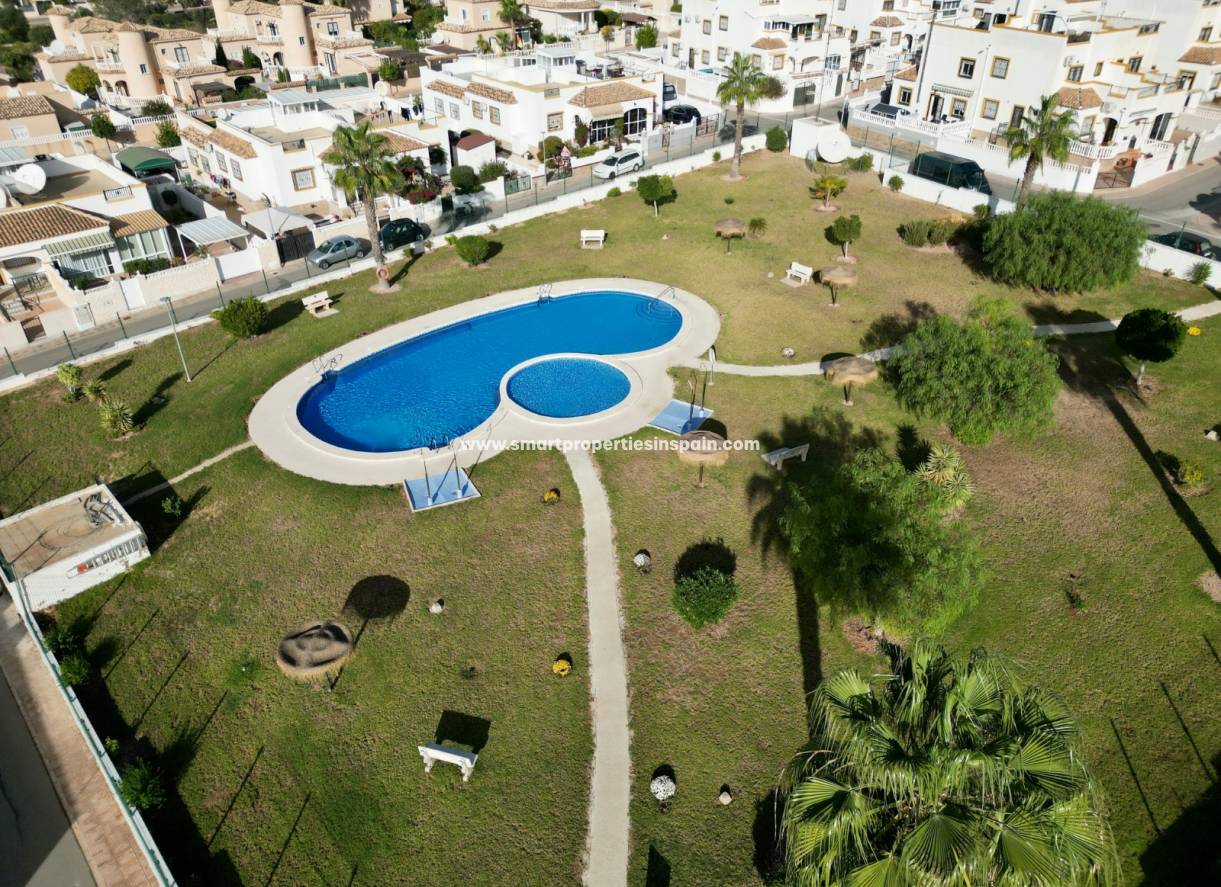 Wiederverkauf - Doppelhaushalfte - La Marina - Urbanización La Marina