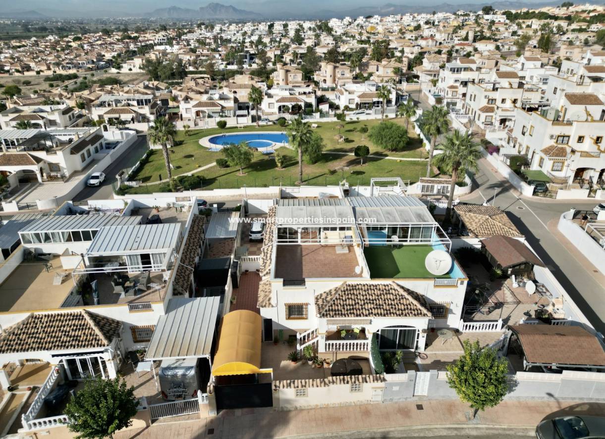 Wiederverkauf - Doppelhaushalfte - La Marina - Urbanización La Marina