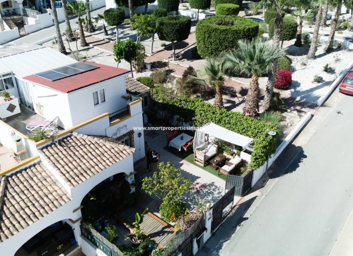 Wiederverkauf - Doppelhaushalfte - La Marina - Urbanización La Marina