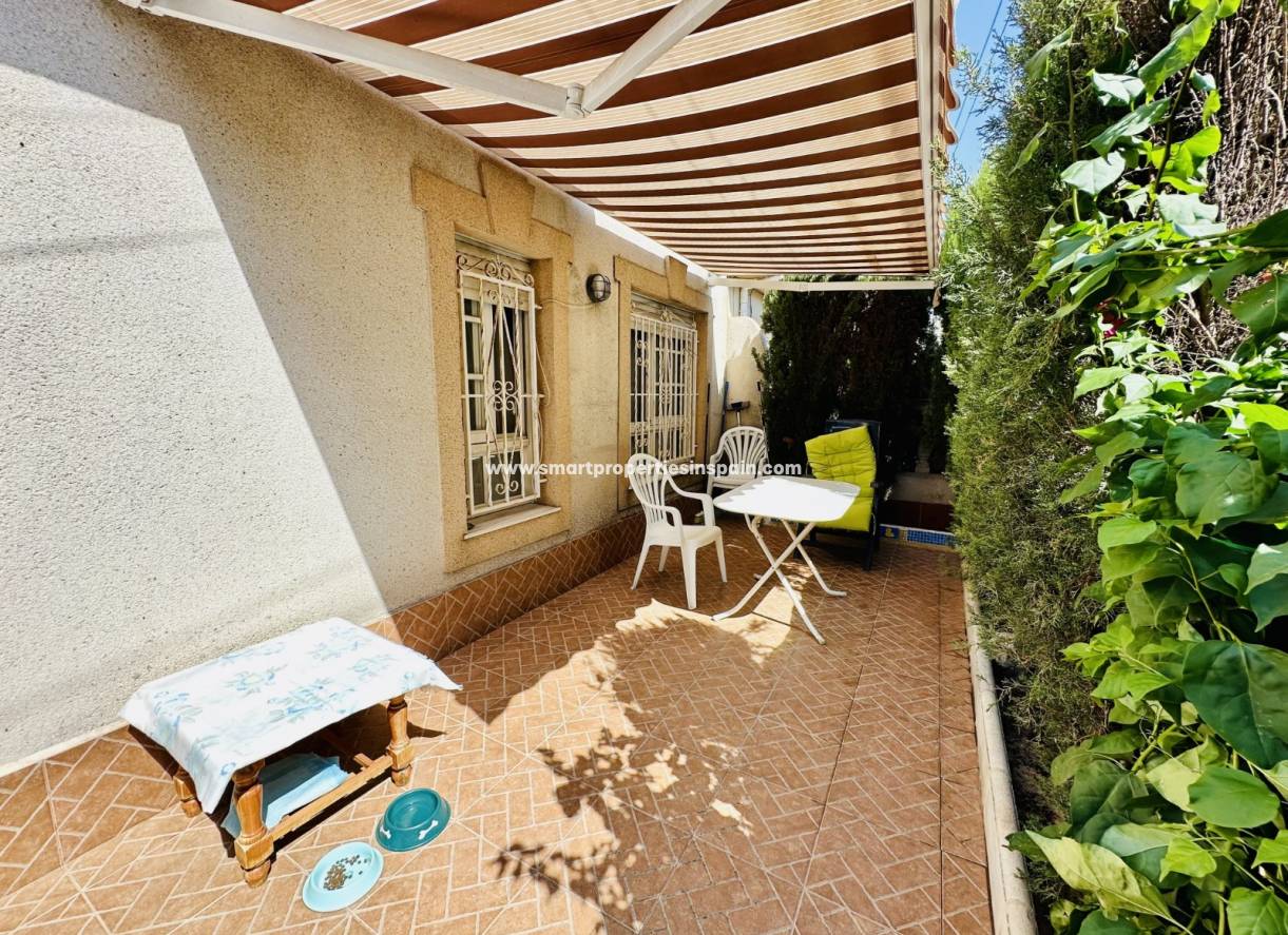 Wiederverkauf - Doppelhaushalfte - La Marina - Urbanización La Marina