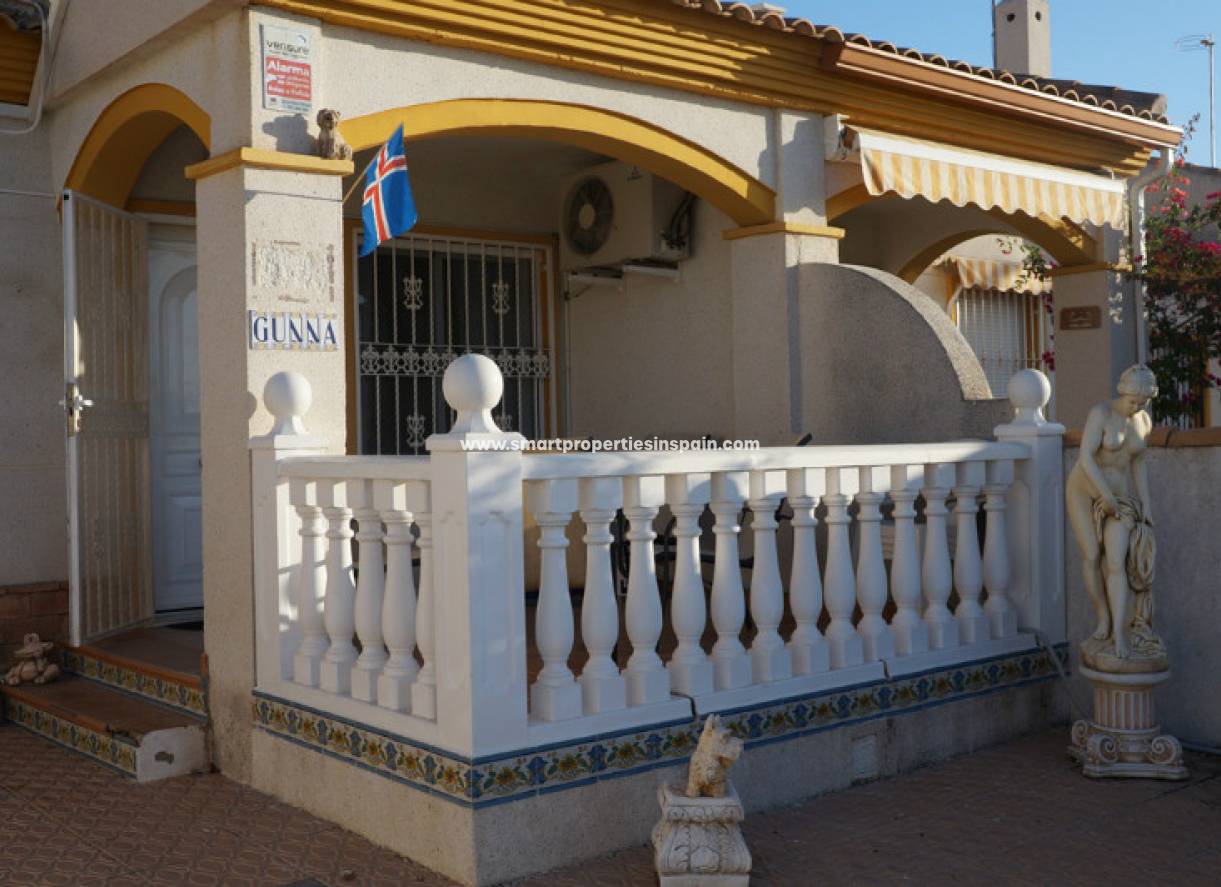 Wiederverkauf - Doppelhaushalfte - La Marina - Urbanización La Marina