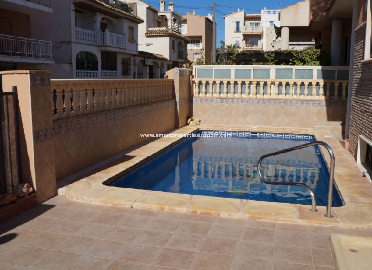 Wiederverkauf - Doppelhaushalfte - Torrevieja