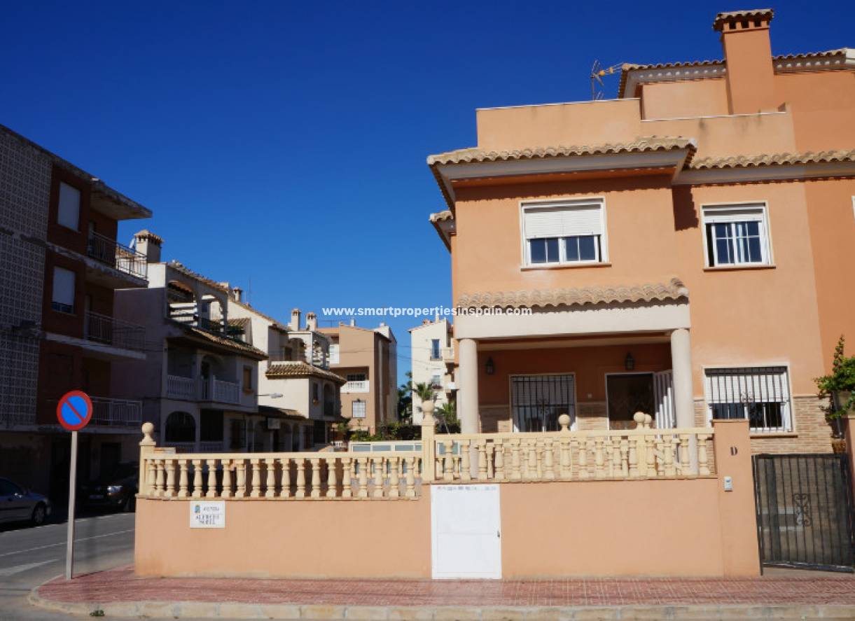 Wiederverkauf - Doppelhaushalfte - Torrevieja
