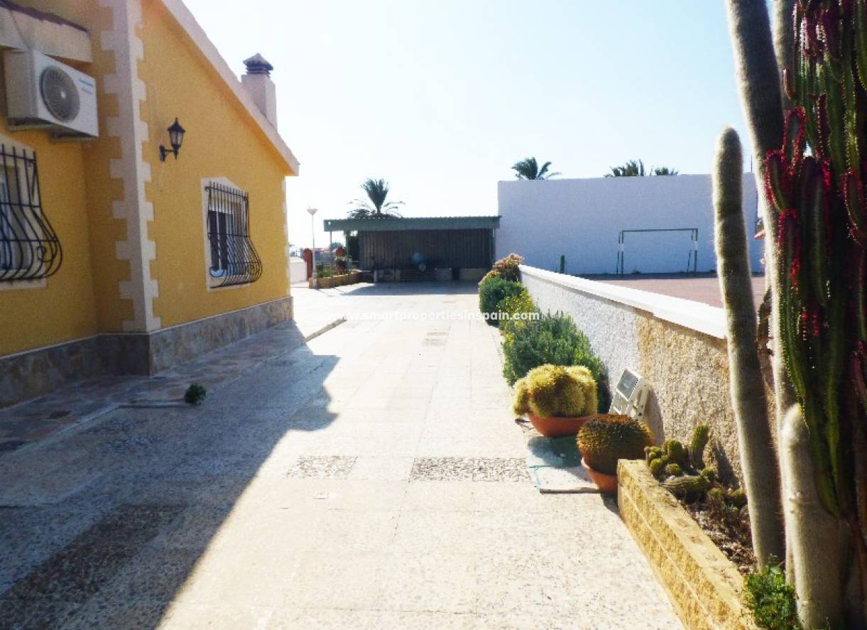 Wiederverkauf - Finca - Die Marina Pueblo - La Marina Village