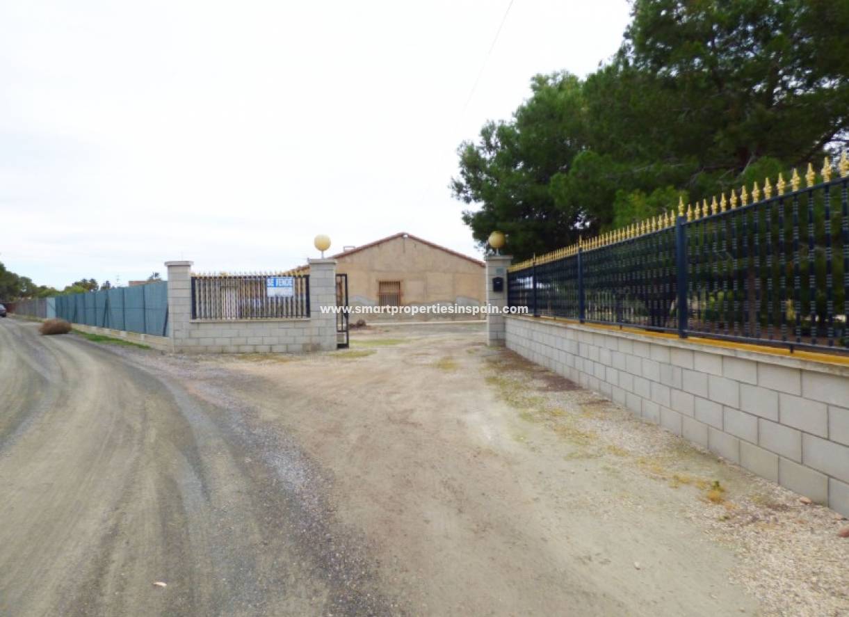 Wiederverkauf - Finca - Elche - Valverde