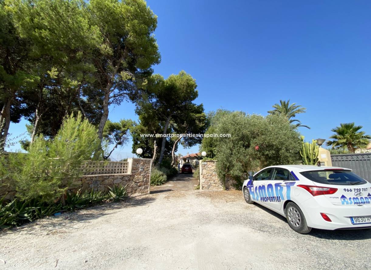 Wiederverkauf - Finca - Elche - Valverde