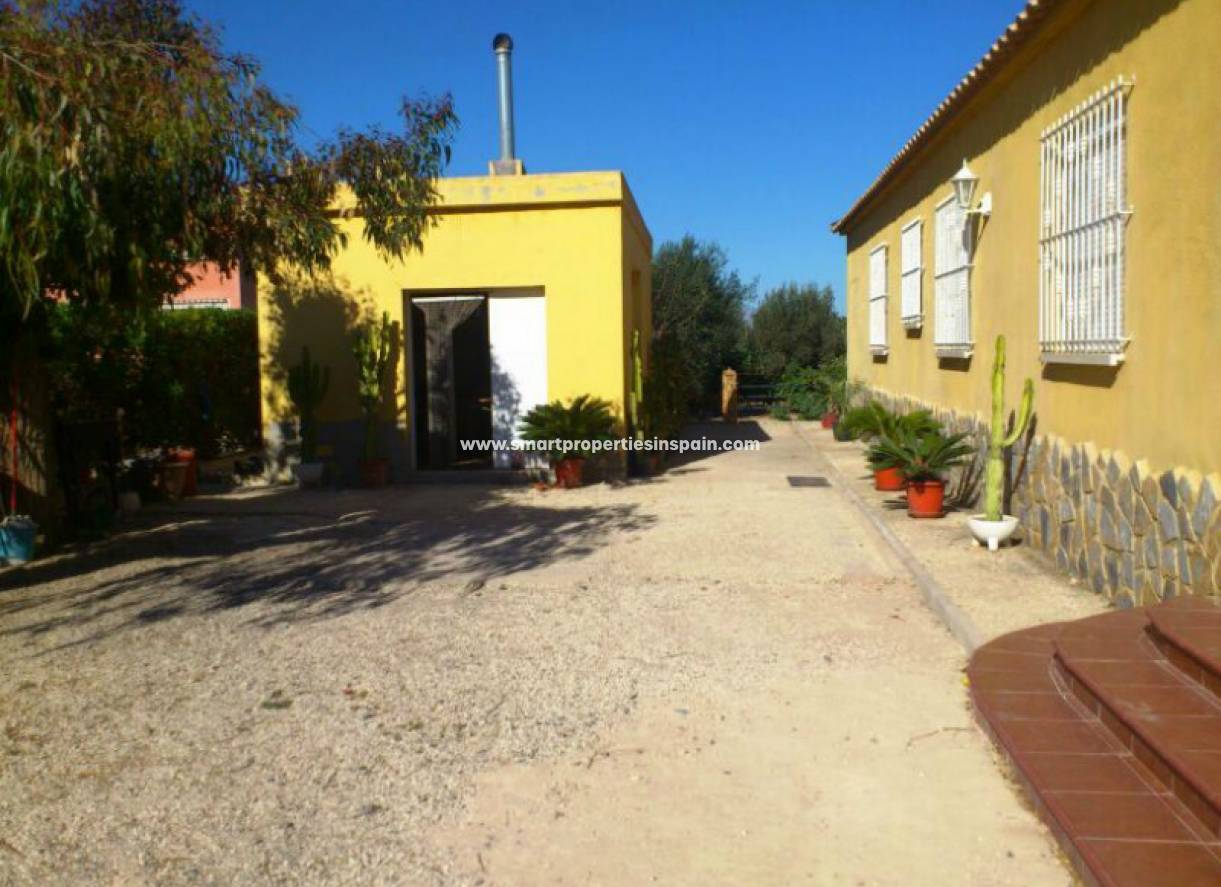 Wiederverkauf - Finca - Elche - Valverde