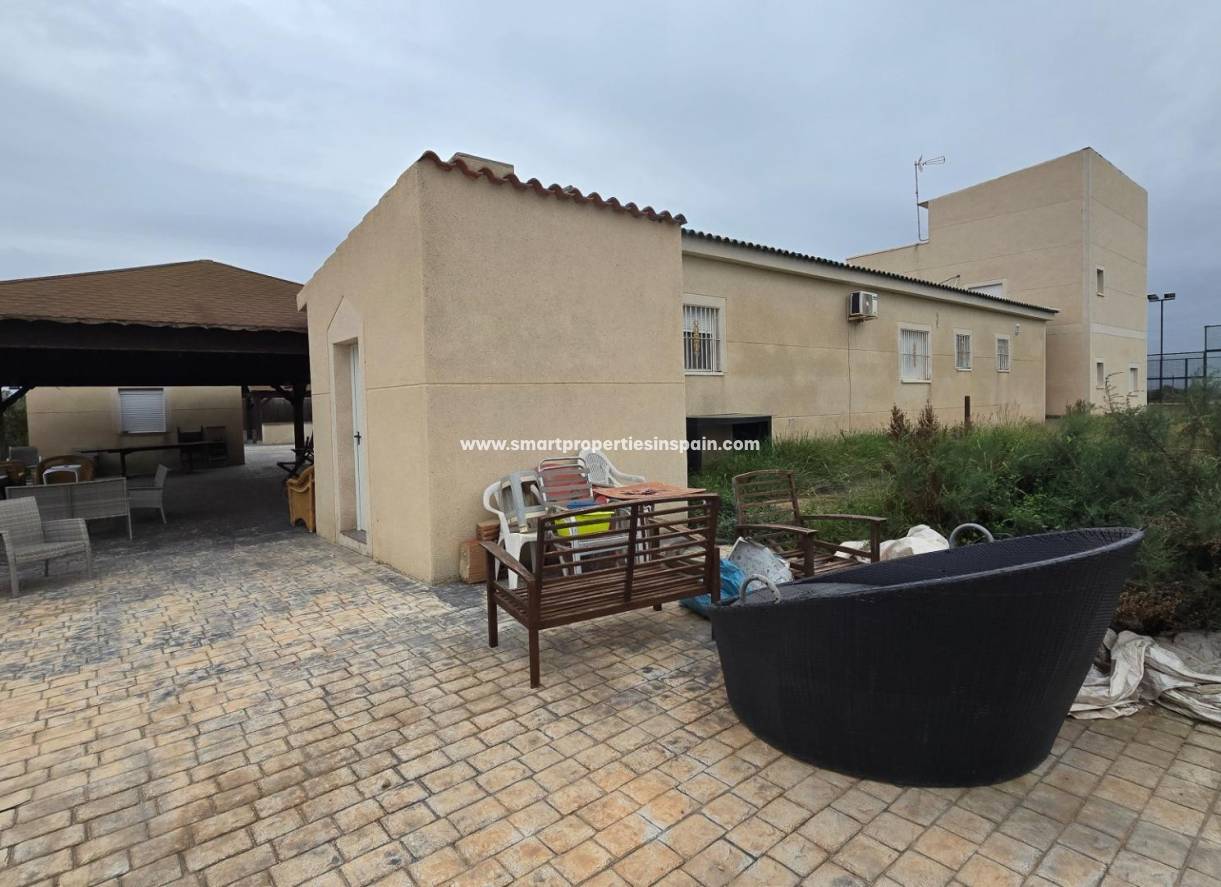 Wiederverkauf - Finca - Elche