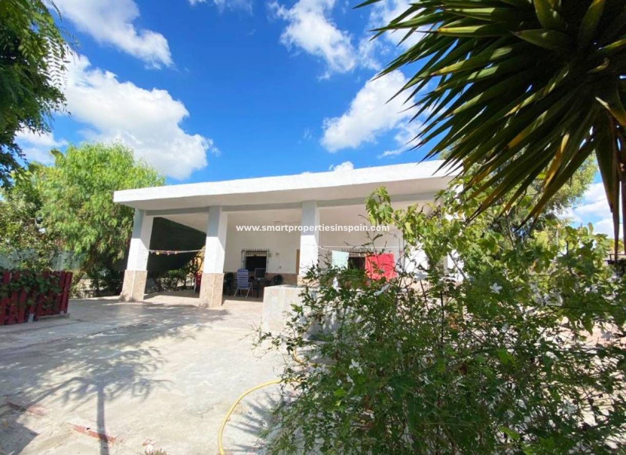 Wiederverkauf - Finca - La Marina - Urbanización La Marina
