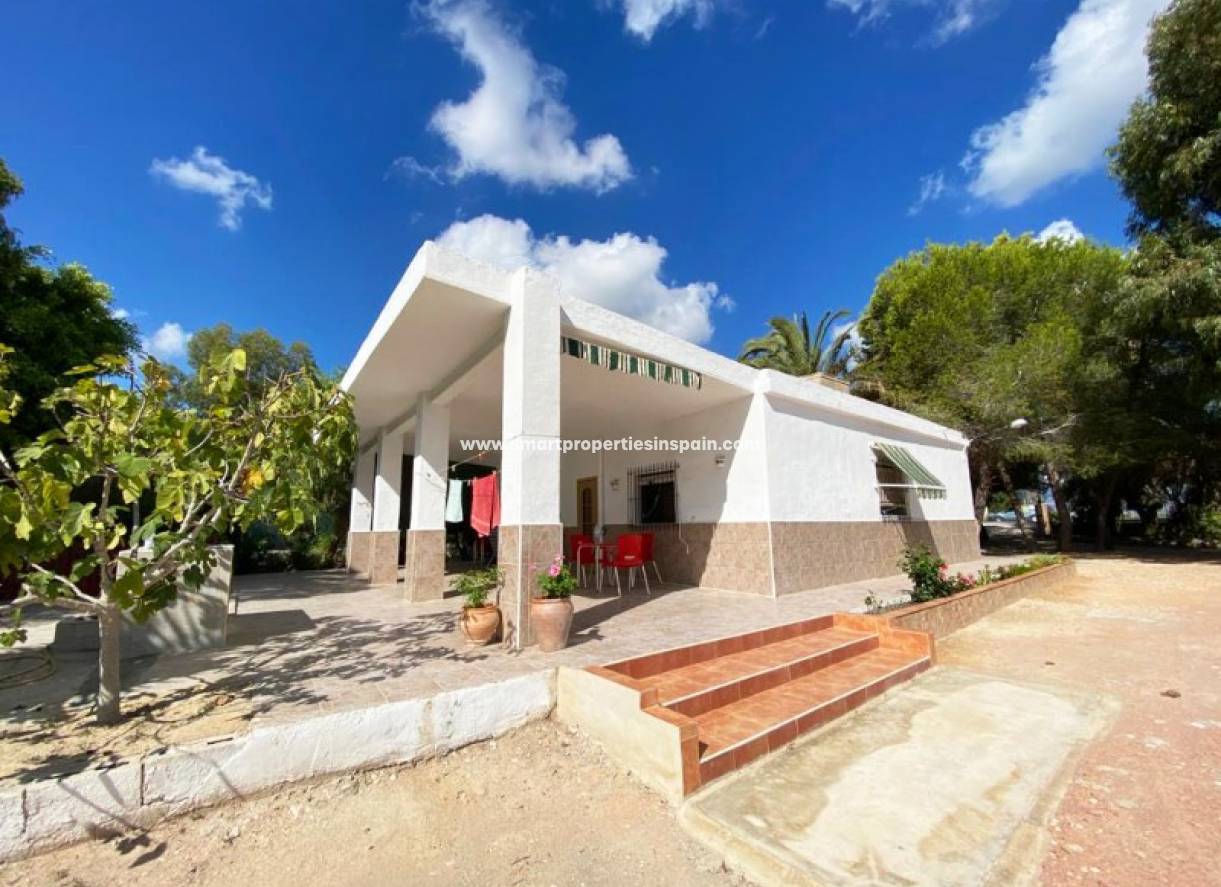 Wiederverkauf - Finca - La Marina - Urbanización La Marina