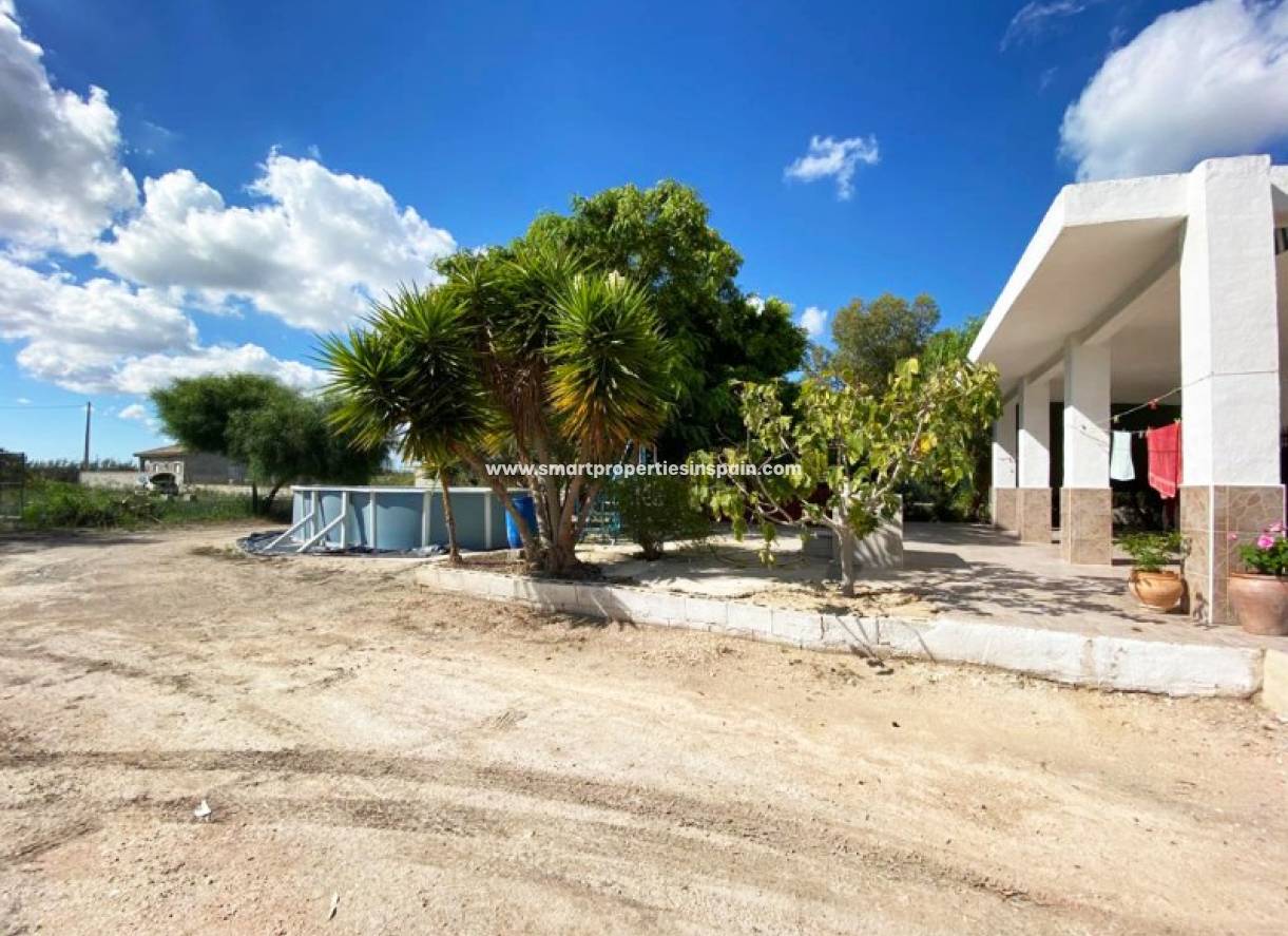 Wiederverkauf - Finca - La Marina - Urbanización La Marina
