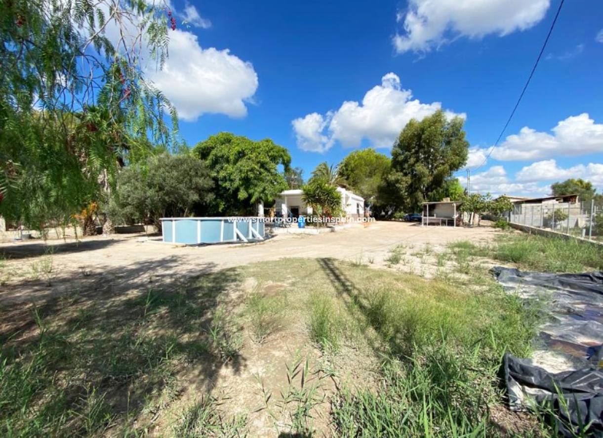 Wiederverkauf - Finca - La Marina - Urbanización La Marina