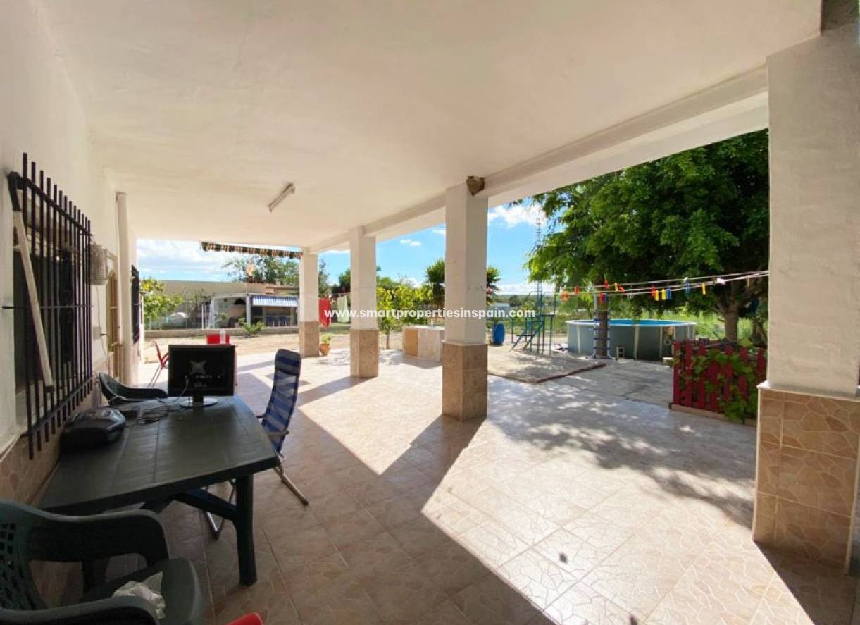 Wiederverkauf - Finca - La Marina - Urbanización La Marina