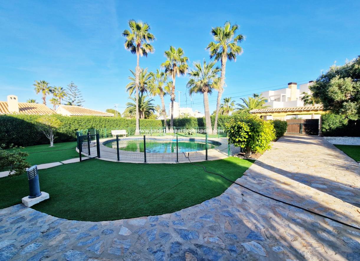 Wiederverkauf - Freistehendes Haus - Campoamor1 - Lomas de Cabo Roig