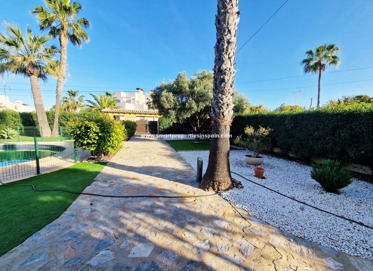 Wiederverkauf - Freistehendes Haus - Campoamor1 - Lomas de Cabo Roig