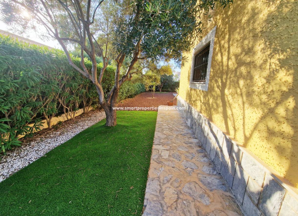 Wiederverkauf - Freistehendes Haus - Campoamor1 - Lomas de Cabo Roig