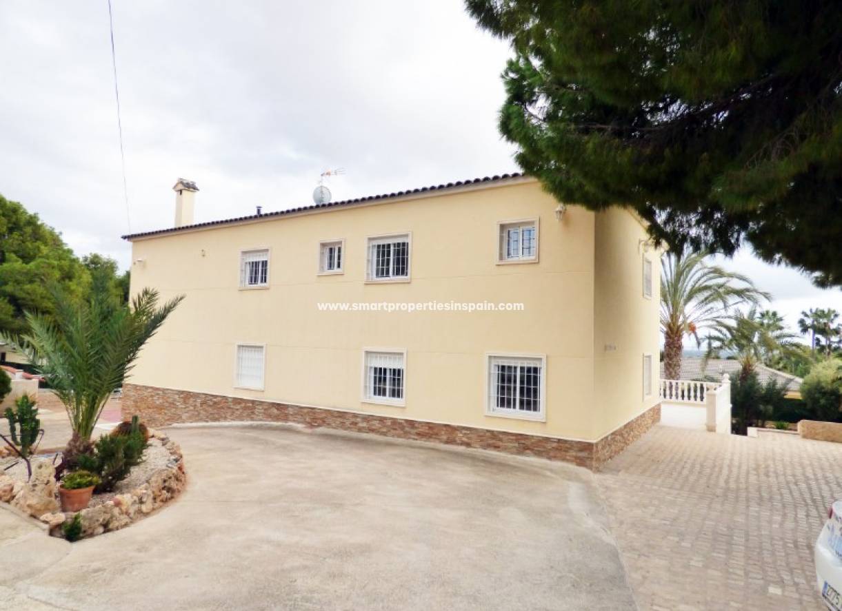 Wiederverkauf - Freistehendes Haus - Elche