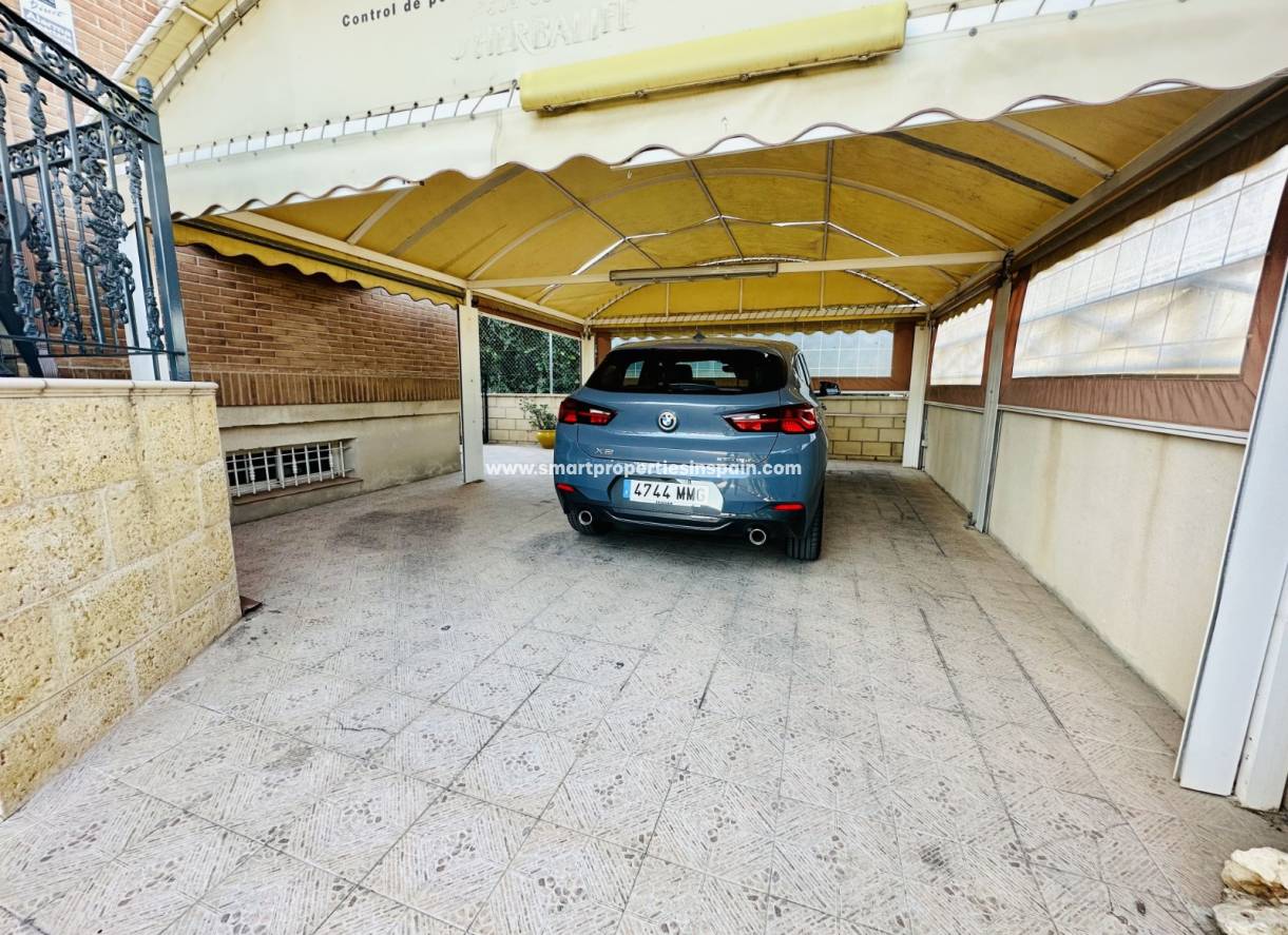 Wiederverkauf - Freistehendes Haus - Elche