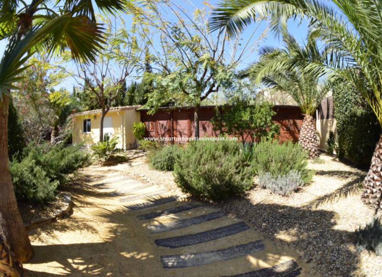 Wiederverkauf - Freistehendes Haus - Elche