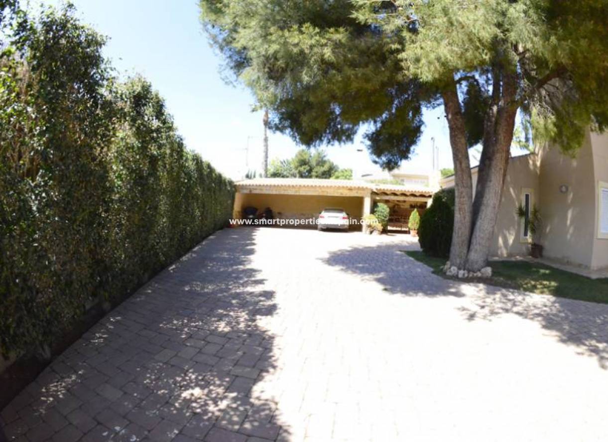 Wiederverkauf - Freistehendes Haus - Elche
