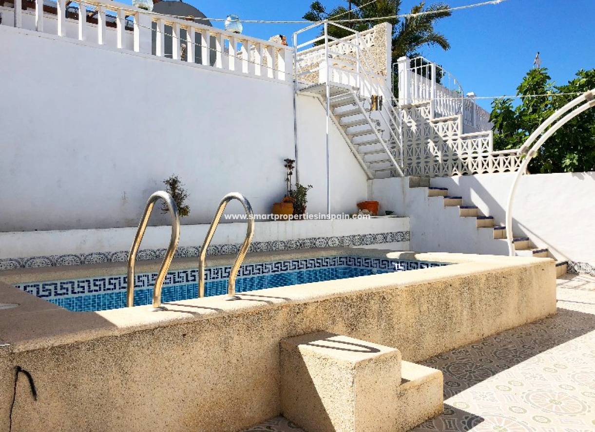 Wiederverkauf - Freistehendes Haus - La Marina - Urbanización La Marina