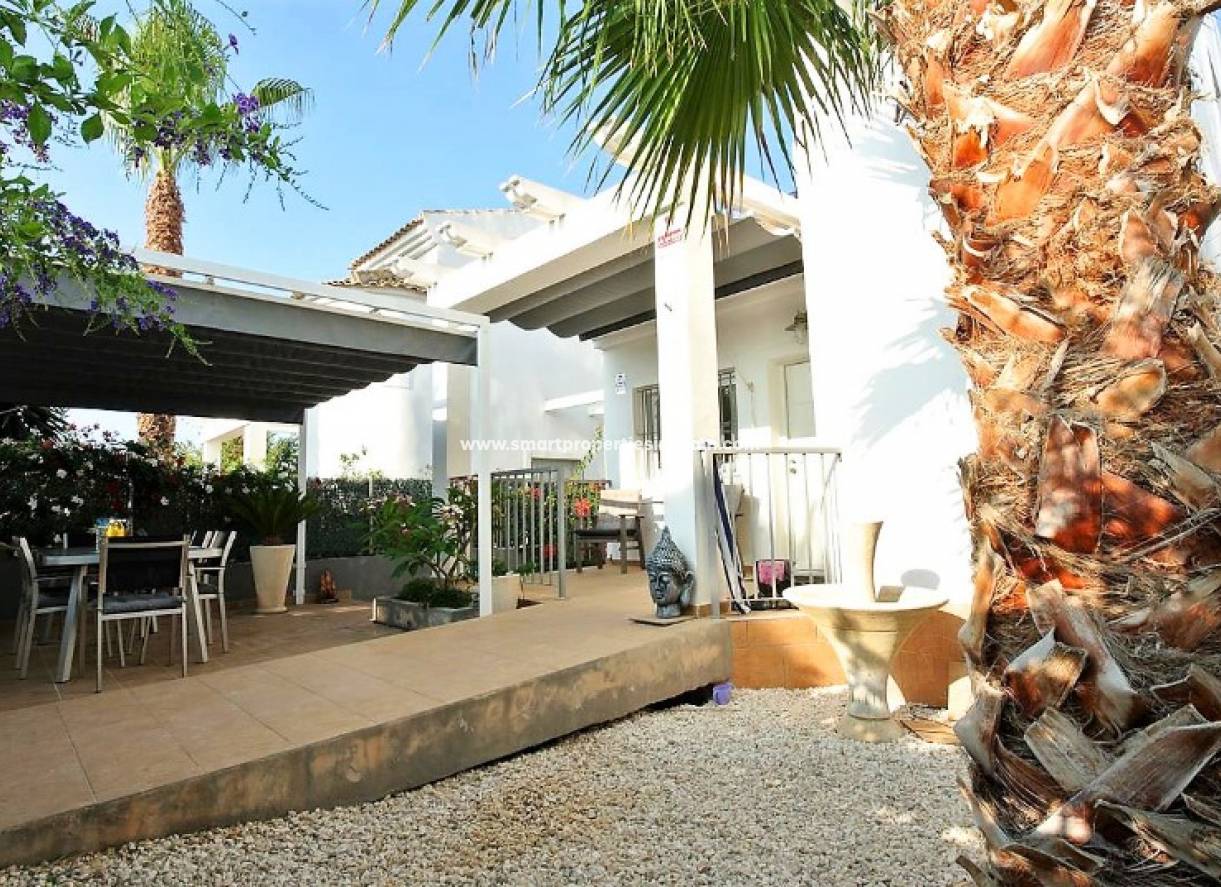 Wiederverkauf - Freistehendes Haus - La Marina - Urbanización La Marina