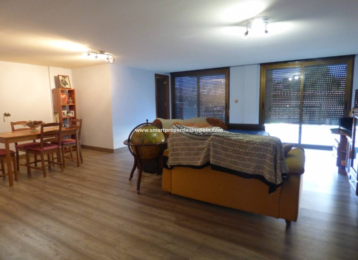 Wiederverkauf - Freistehendes Haus - La Marina - Urbanización La Marina