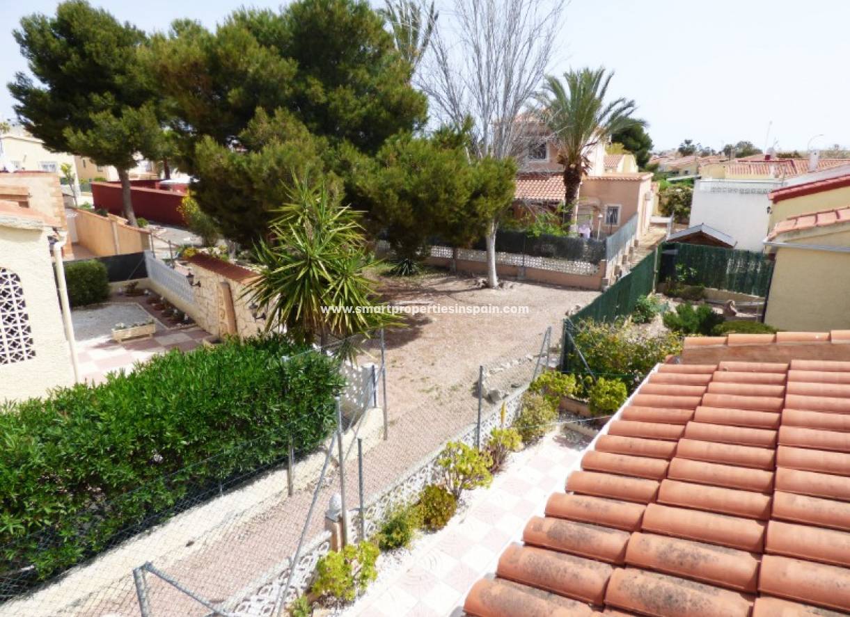 Wiederverkauf - Freistehendes Haus - La Marina - Urbanización La Marina
