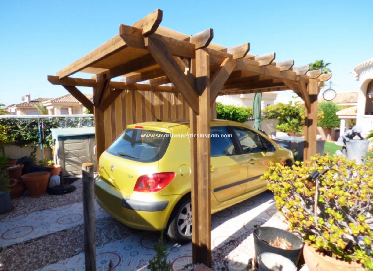 Wiederverkauf - Freistehendes Haus - La Marina - Urbanización La Marina
