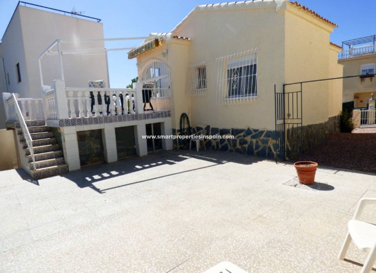 Wiederverkauf - Freistehendes Haus - La Marina - Urbanización La Marina