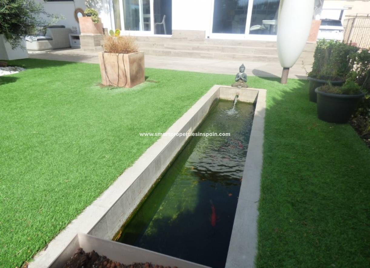 Wiederverkauf - Freistehendes Haus - La Marina - Urbanización La Marina
