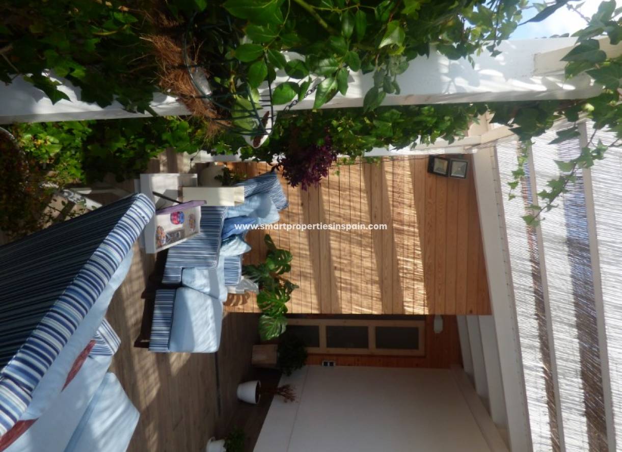 Wiederverkauf - Freistehendes Haus - La Marina - Urbanización La Marina