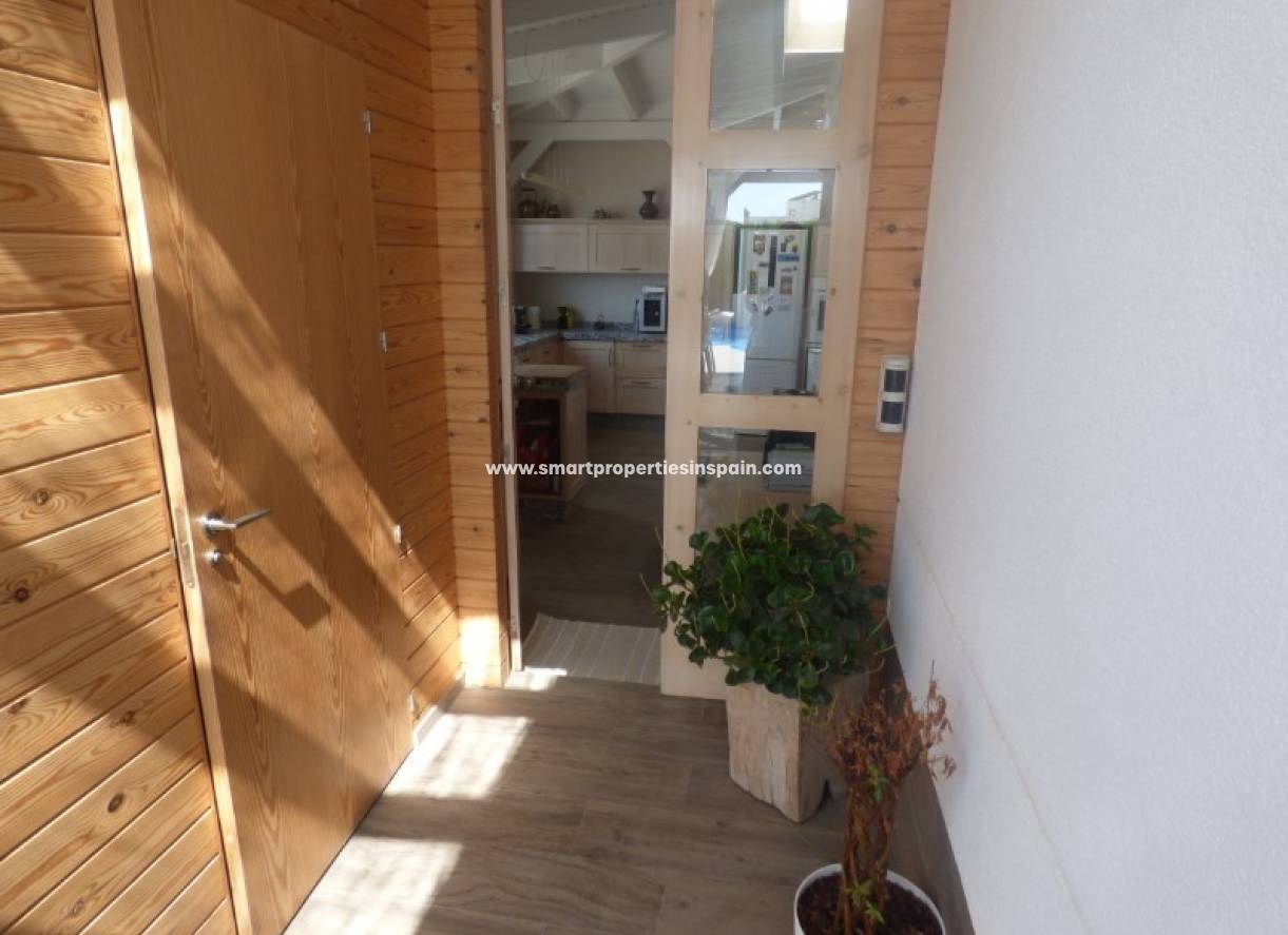 Wiederverkauf - Freistehendes Haus - La Marina - Urbanización La Marina