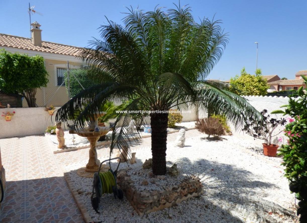 Wiederverkauf - Freistehendes Haus - La Marina - Urbanización La Marina