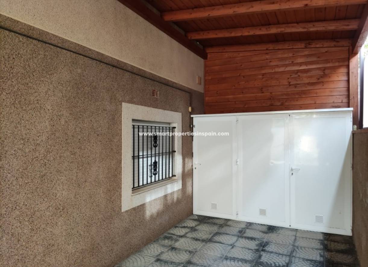Wiederverkauf - Freistehendes Haus - La Marina - Urbanización La Marina