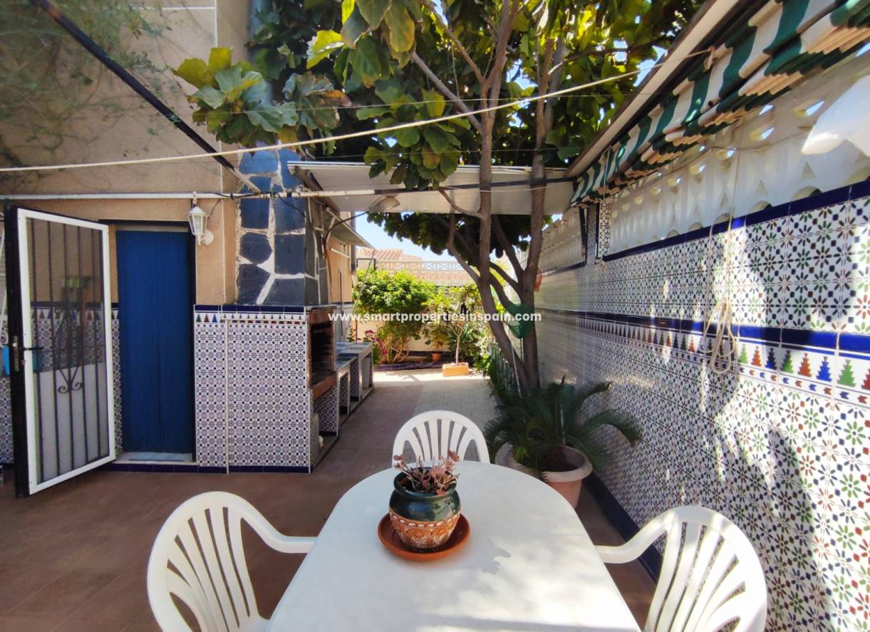 Wiederverkauf - Freistehendes Haus - La Marina - Urbanización La Marina