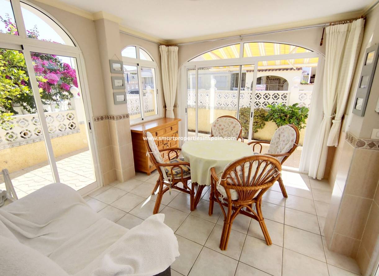 Wiederverkauf - Freistehendes Haus - La Marina - Urbanización La Marina
