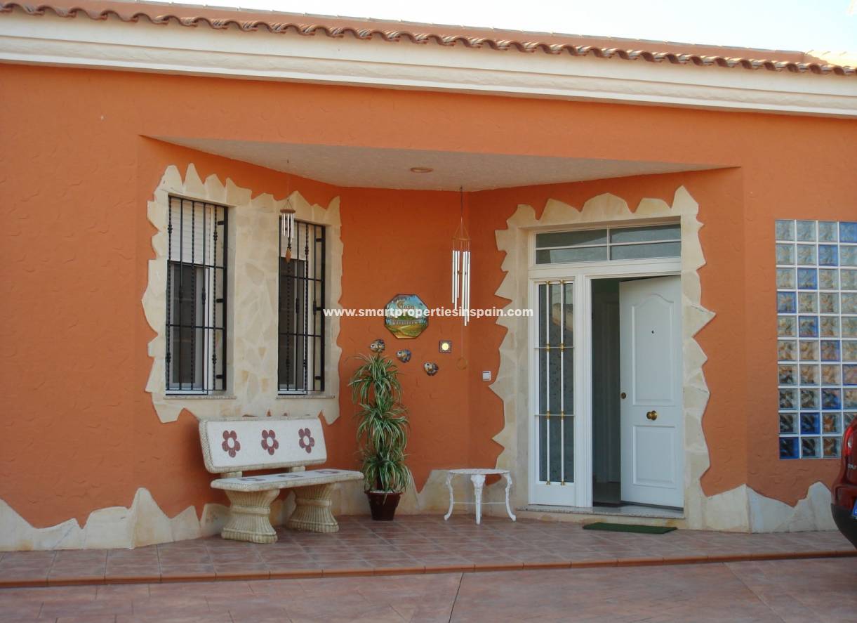 Wiederverkauf - Freistehendes Haus - La Marina - Urbanización La Marina