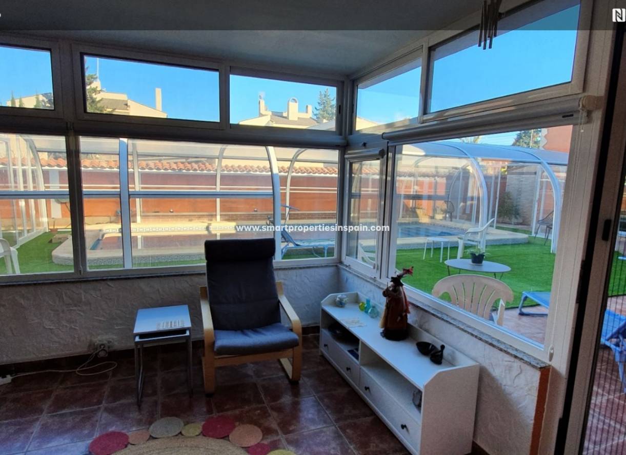 Wiederverkauf - Freistehendes Haus - La Marina - Urbanización La Marina