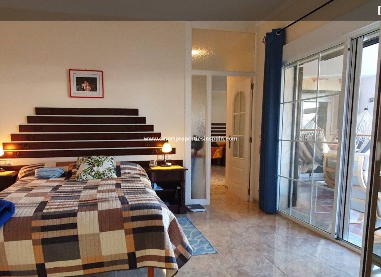 Wiederverkauf - Freistehendes Haus - La Marina - Urbanización La Marina
