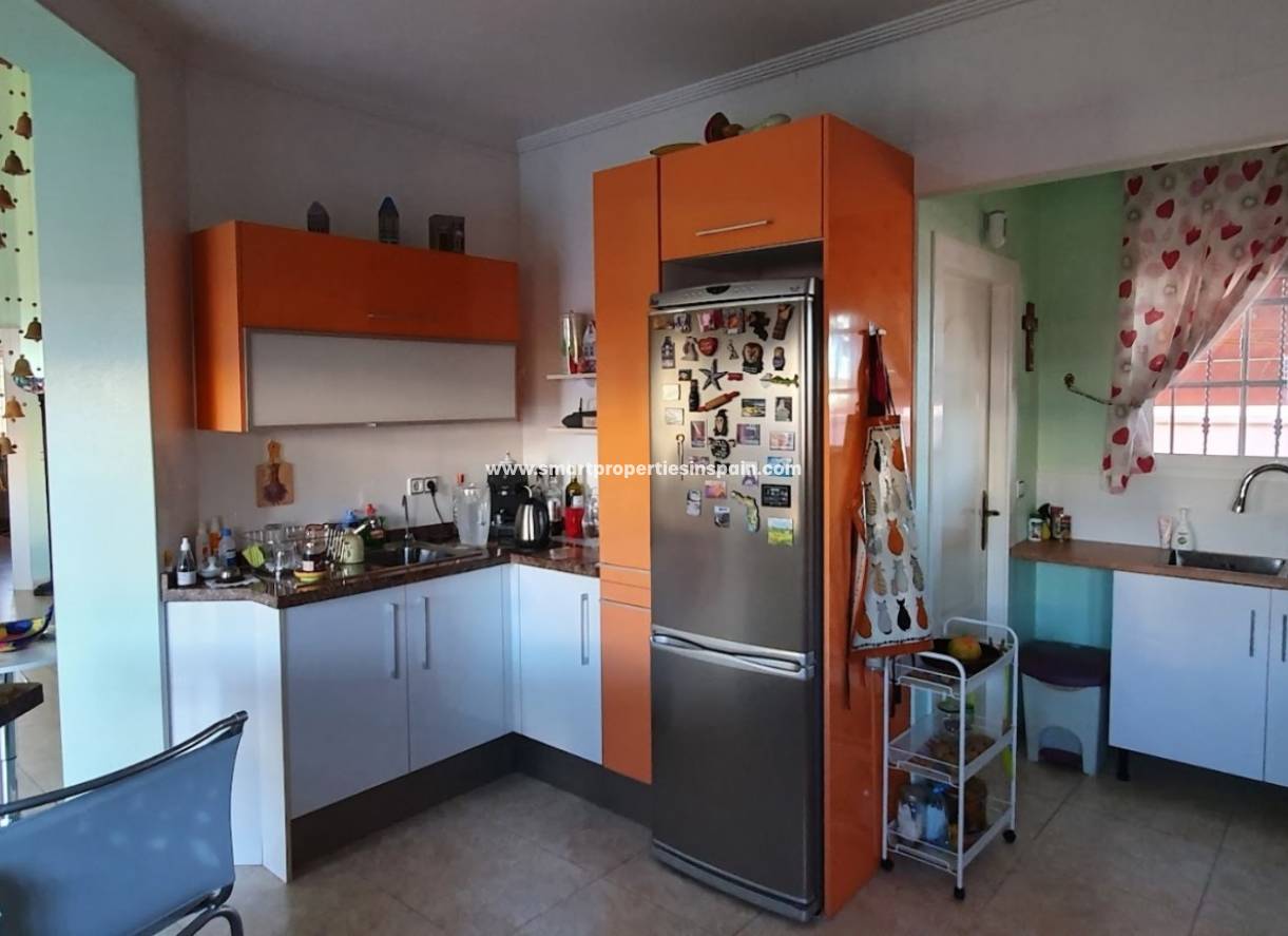Wiederverkauf - Freistehendes Haus - La Marina - Urbanización La Marina